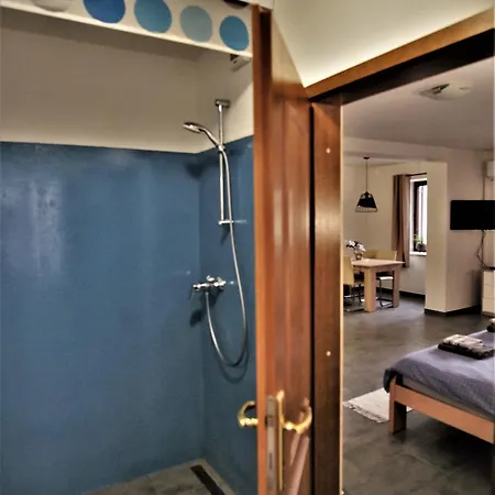Old Square House- Hisa Na Starem Trgu, Apartma Dream Tolmin